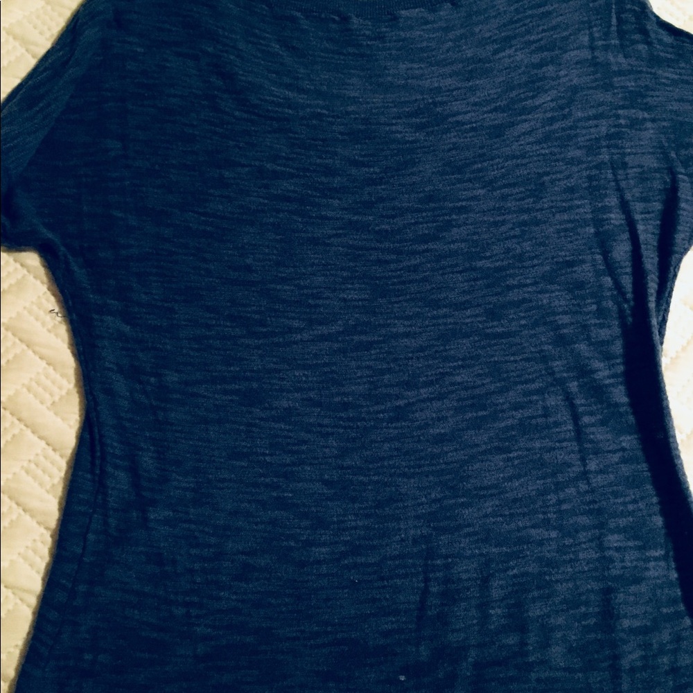 Express Sweater - Picture 4 of 4